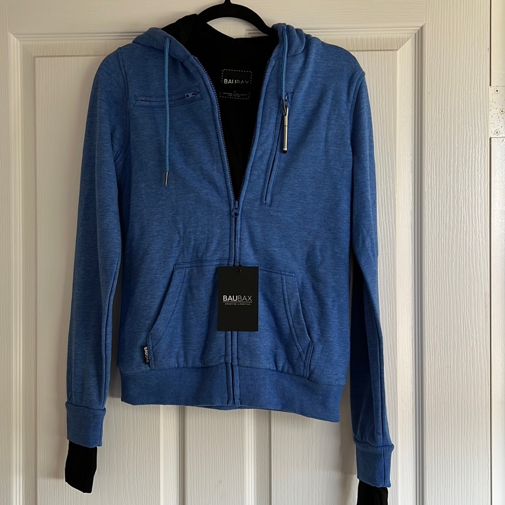 Baubax travel hoodie (NWT)